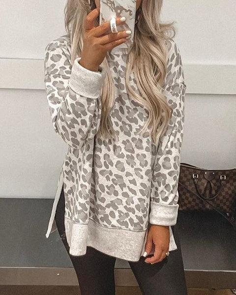 LEOPARD PRINT COZY SWEATSHIRT